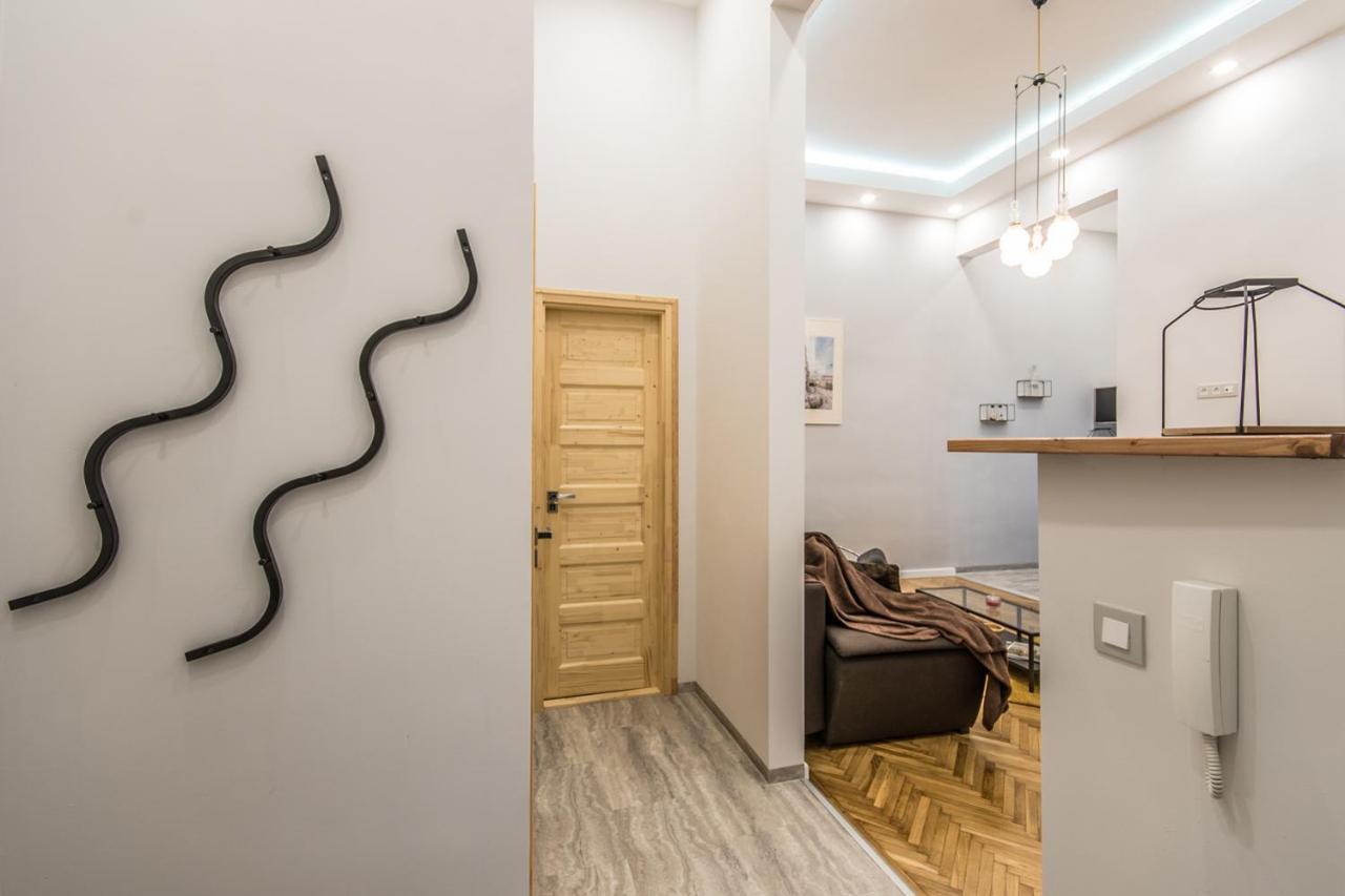Semmihome Semmelweis Street Appartamento *