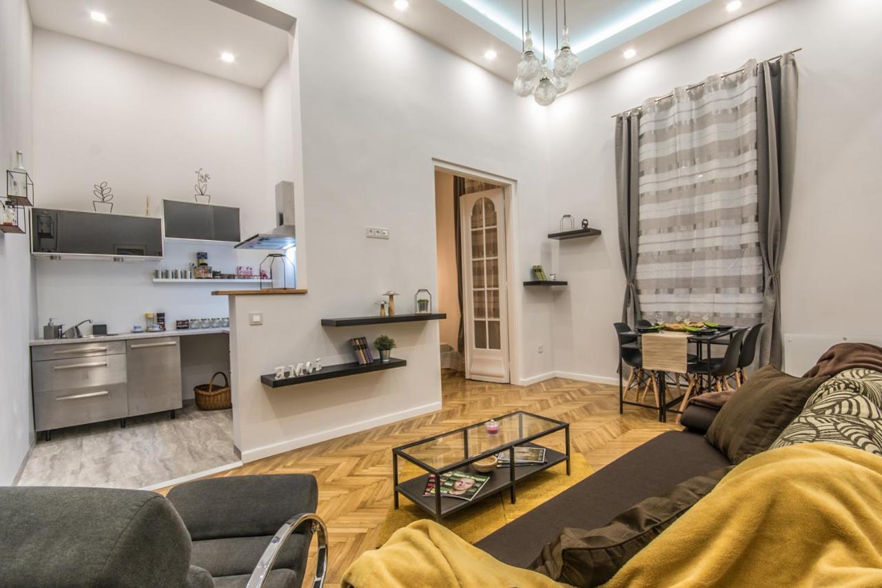 Semmihome Semmelweis Street Appartamento Budapest