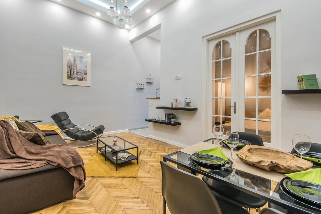Appartamento Semmihome Semmelweis Street *