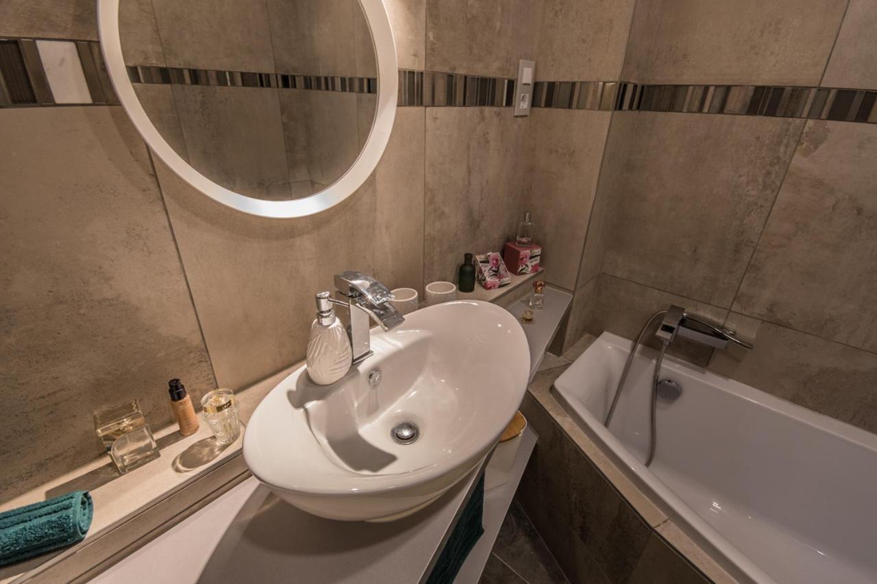 Appartamento Semmihome Semmelweis Street *