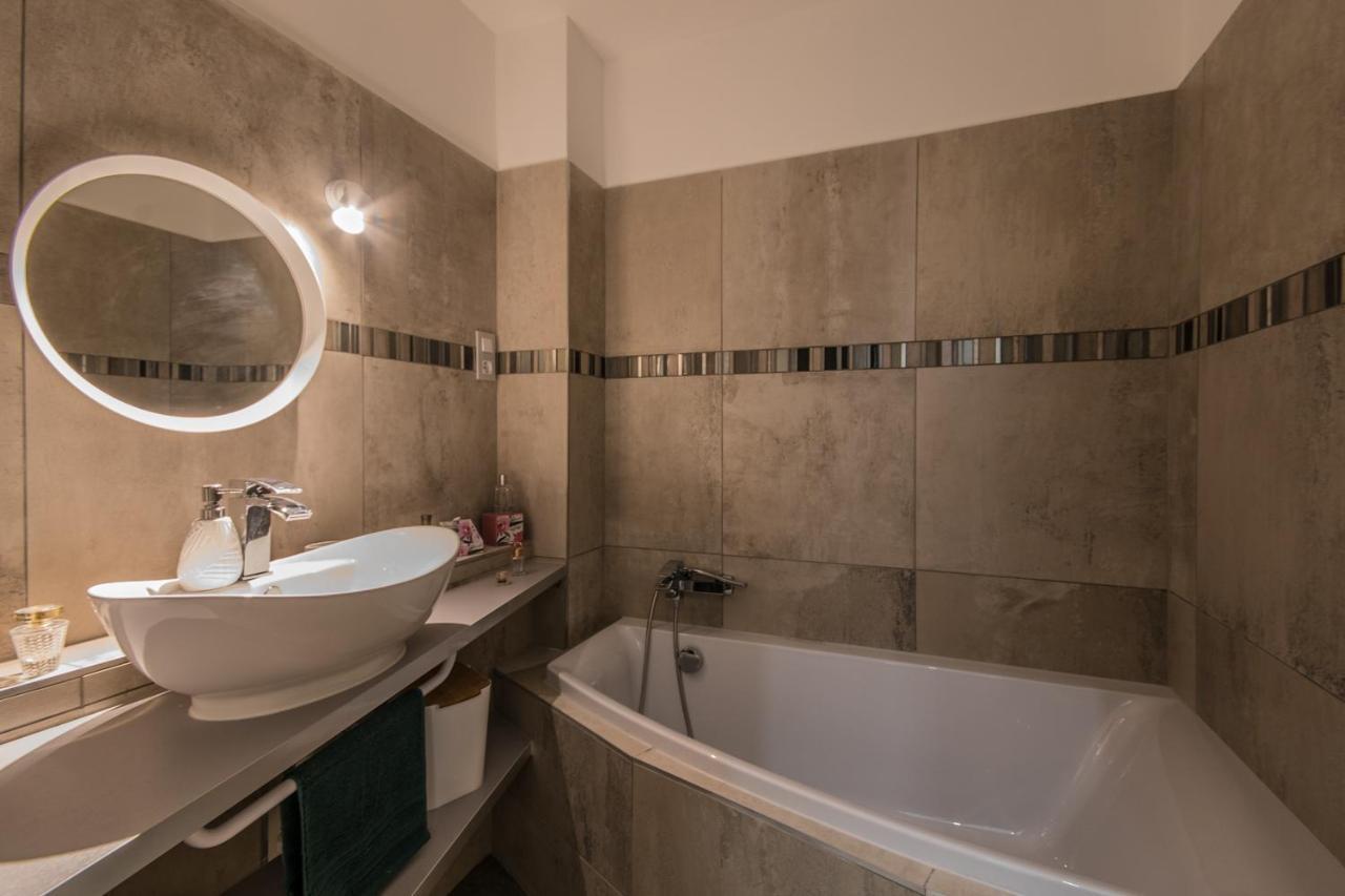 Semmihome Semmelweis Street Appartamento Budapest