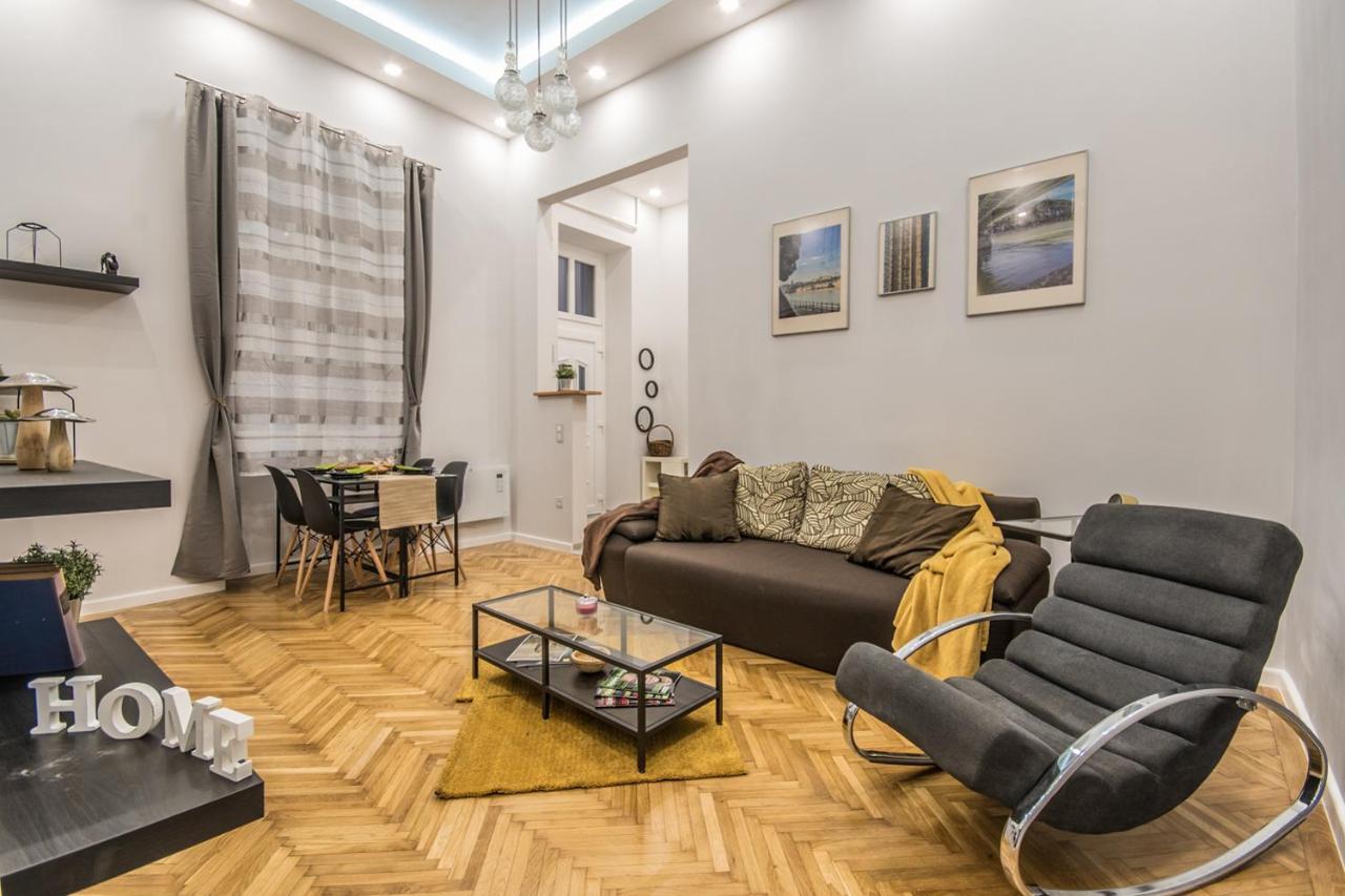 Semmihome Semmelweis Street Boedapest